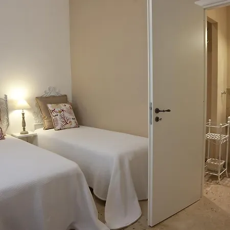 Bed & Breakfast Grotte Di Polifemo